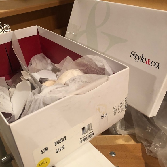 Shoes - Picture 3 of 3